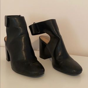 Black booties H&M